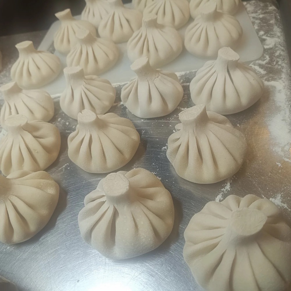 Khinkali cerrados a mano
